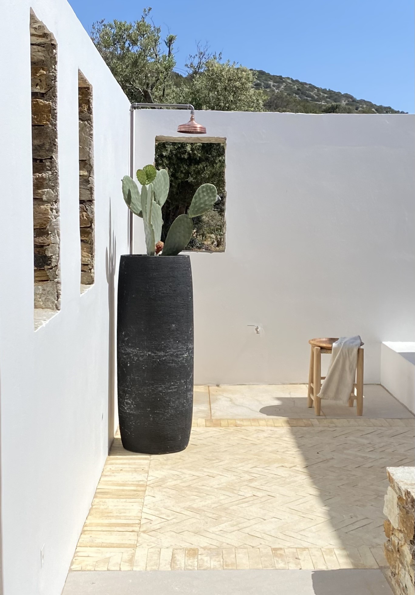 Luxury Room 2 Image 4