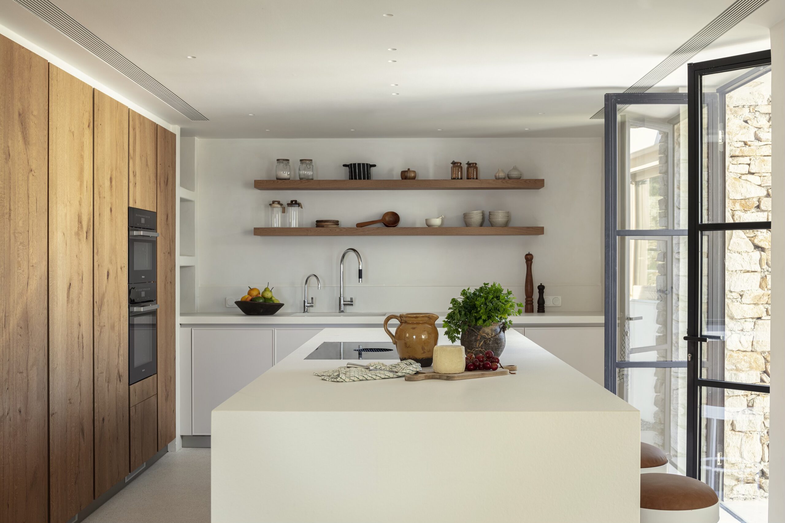 Luxury Room 3 Image 4